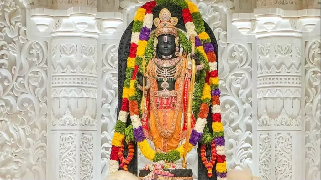 Ayodhya में Ram Darbar की प्राण प्रतिष्ठा शुरू: भक्ति, आभूषण और आस्था का अद्भुत संगम