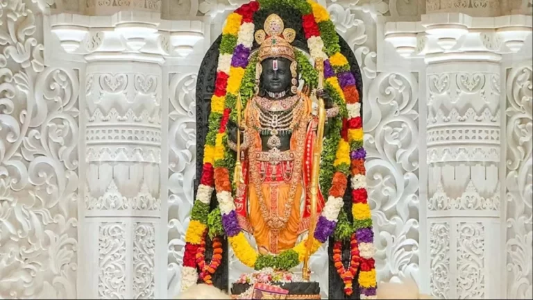 Ayodhya में Ram Darbar की प्राण प्रतिष्ठा शुरू: भक्ति, आभूषण और आस्था का अद्भुत संगम