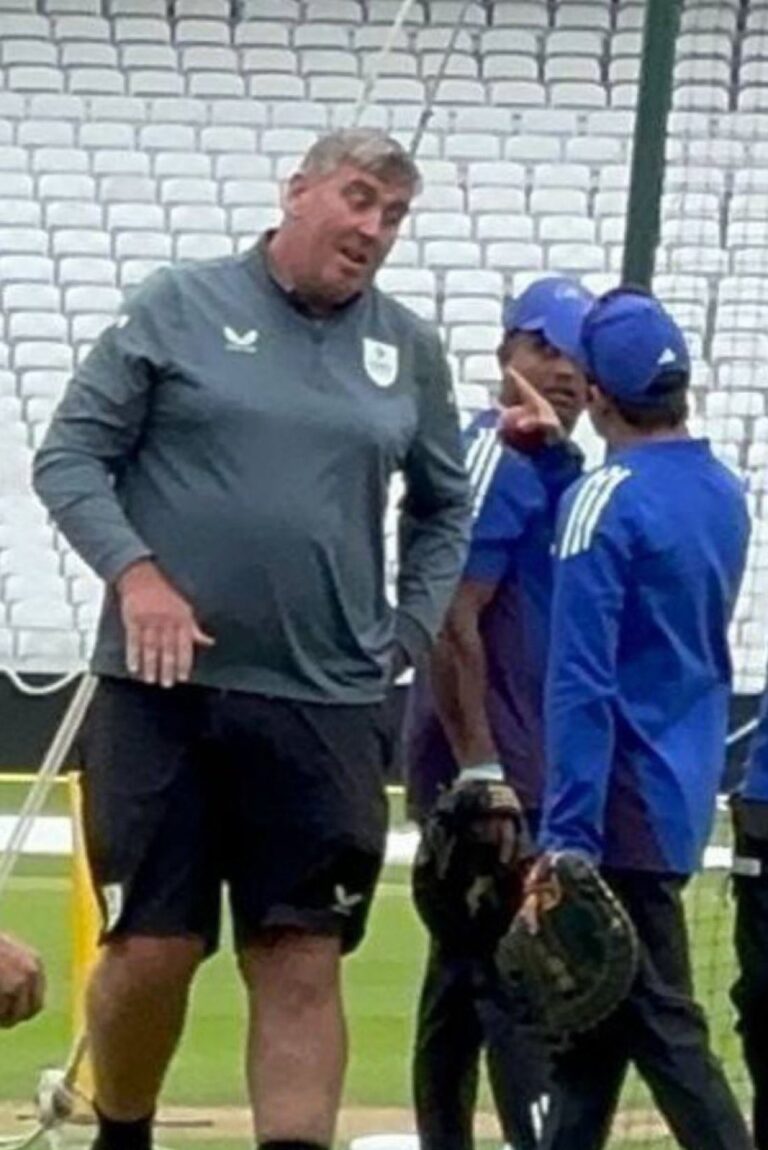 Gautam Gambhir Oval clash, Oval pitch controversy, India vs England 5th Test 2025, Lee Fortis curator fight, टीम इंडिया विवाद, ओवल मैदान बहस, Serious Gambhir argument, Coach Groundsman fight