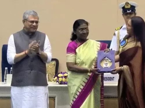 पहली बार राष्ट्रीय पुरस्कार मिलने पर भावुक हुईं Rani Mukerji, बोलीं- ये सम्मान मैं अपने पिता को समर्पित करती हूं