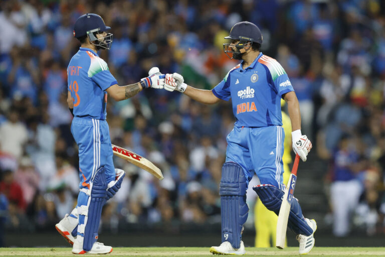 रोहित शर्मा शतक, भारत बनाम ऑस्ट्रेलिया वनडे, Sydney ODI India vs Australia, विराट कोहली फिफ्टी, भारत की जीत, वनडे सीरीज 2025, सिडनी क्रिकेट ग्राउंड, रोहित शर्मा मैन ऑफ द मैच