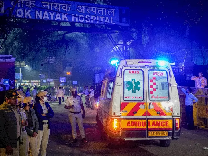 Delhi Dhamaka : अब तक 9 लोगों की मौत, पुलवामा में आतंकी की मां हिरासत में