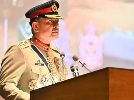 असीम मुनीर