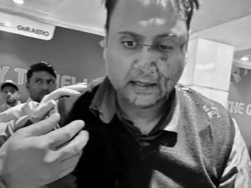 Delhi Airport पर यात्री से मारपीट, पायलट सस्पेंड