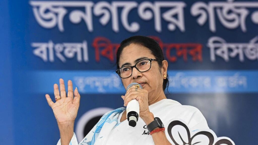 बीजेपी ऑफिस ब्लास्ट: ‘अपने दरवाजे पर धमाके… देश की सुरक्षा कैसे?’ Mamata Banerjee का अमित शाह पर हमला