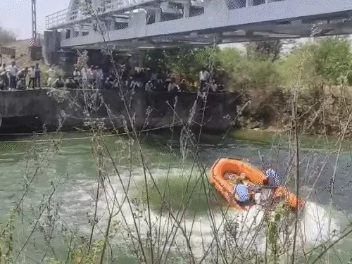 जबलपुर में दर्दनाक हादसा: नहर में डूबीं तीन नाबालिग लड़कियां, शादी की खुशियां मातम में बदली