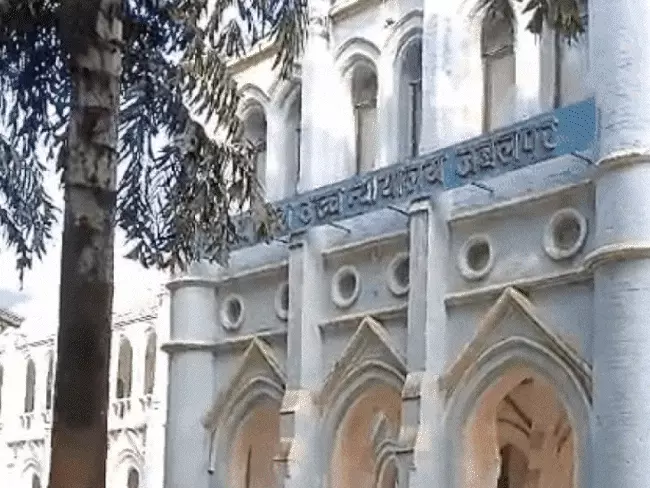 दलबदल मामले में हाईकोर्ट की सख्ती, 720 दिन की देरी पर सवाल