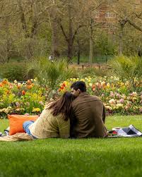 Shaheen Bhatt Engagement: इंटरनेशनल स्विमर और फिटनेस कोच ईशान मेहरा से सगाई, बॉलीवुड से दूर है दूल्हा