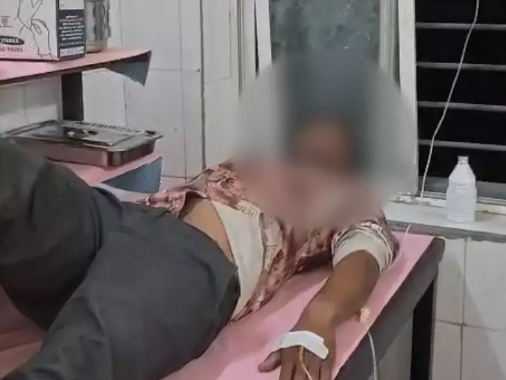 उज्जैन में बड़ा हादसा टला: WhatsApp स्टेटस लगाकर पति-पत्नी ने की आत्महत्या की कोशिश, पुलिस ने बचाई जान