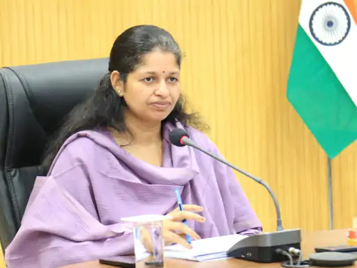 सागर में जनगणना कार्य में लापरवाही पर 5 अधिकारियों को नोटिस, कलेक्टर ने दिए सख्त निर्देश