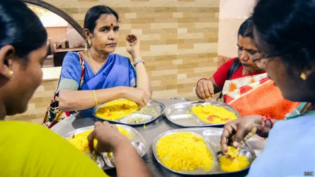 Tamil Nadu Amma Canteen Food Quality Row: खाने की शिकायतों पर CM विजय सख्त, सुधार और मॉडर्नाइजेशन के दिए आदेश