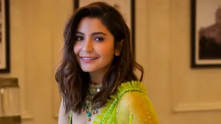 8 साल बाद Anushka Sharma का कमबैक? सर्जरी के बीच दिखा नो फिलर लुक, फैंस हुए इम्प्रेस