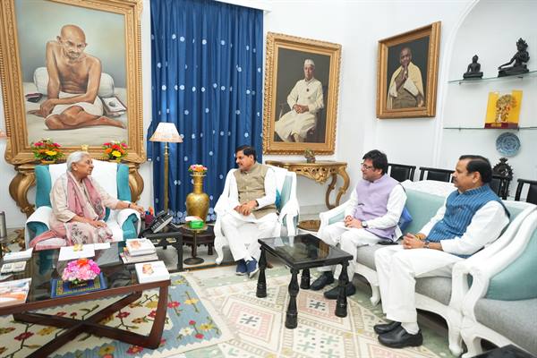 मुख्यमंत्री Dr. Mohan Yadav ने राज्यपाल आनंदीबेन पटेल से की मुलाकात