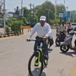MP हाईकोर्ट के जस्टिस साइकिल से पहुंचे कोर्ट, PM मोदी की फ्यूल बचाने की अपील का दिखा असर