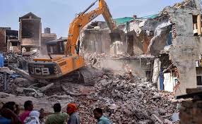 Lucknow Breaking Bulldozer Action के खिलाफ वकीलों का प्रदर्शन, बढ़ा तनाव
