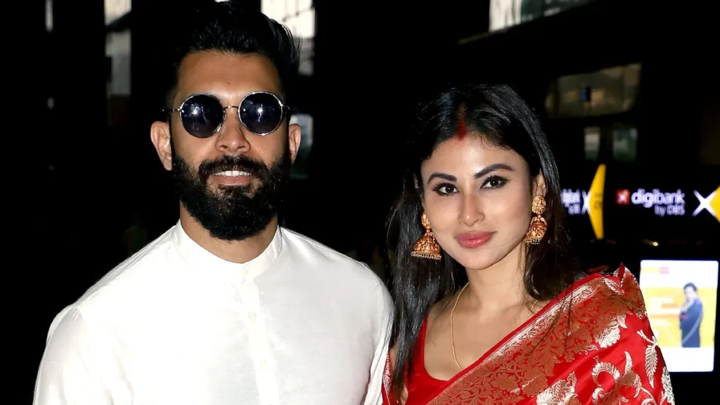 Mouni Roy ने तलाक की अफवाहों पर तोड़ी चुप्पी, बोलीं- ‘प्लीज हमारी प्राइवेसी का सम्मान करें’
