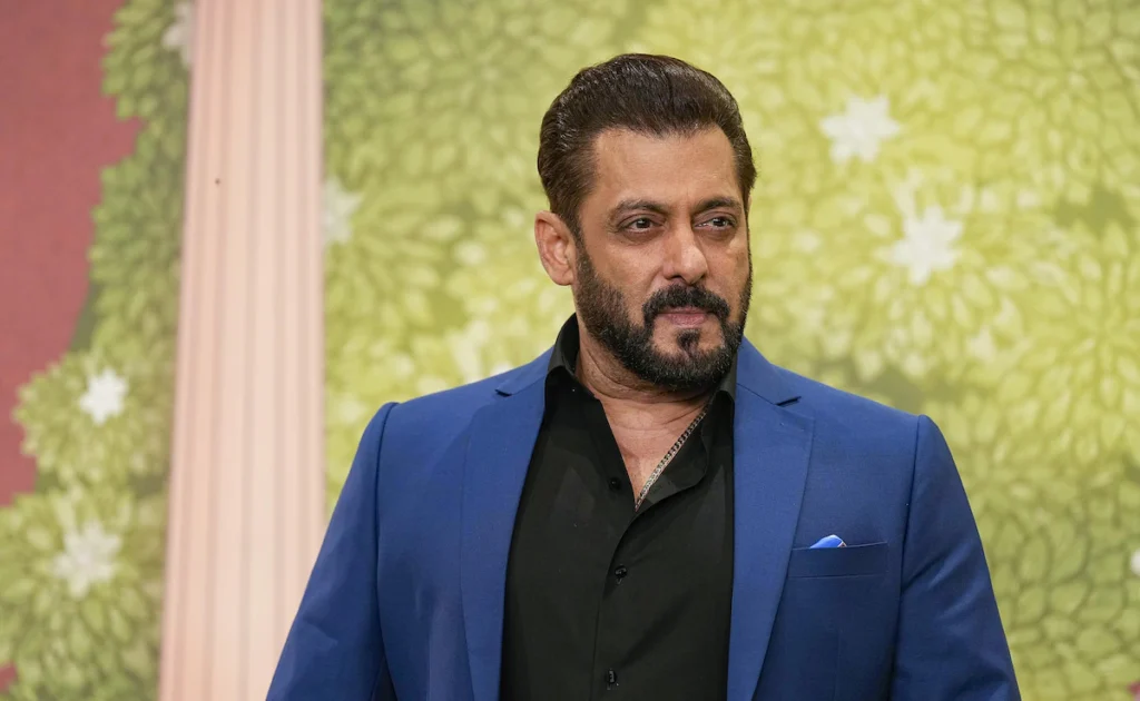 हॉस्पिटल के बाहर पैपराजी पर भड़के Salman Khan, बाद में बड़े दिल से स्वीकार की माफी