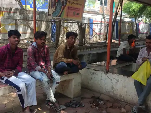 खेत में मोटर चालू करने गया किसान करंट की चपेट में आया, दर्दनाक मौत से गांव में मातम