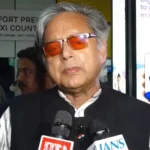 थरूर का बयान: ‘हर कार्यक्रम में वंदे मातरम गाना लोगों के लिए बोझिल’, बोले- सहमति से निकले समाधान