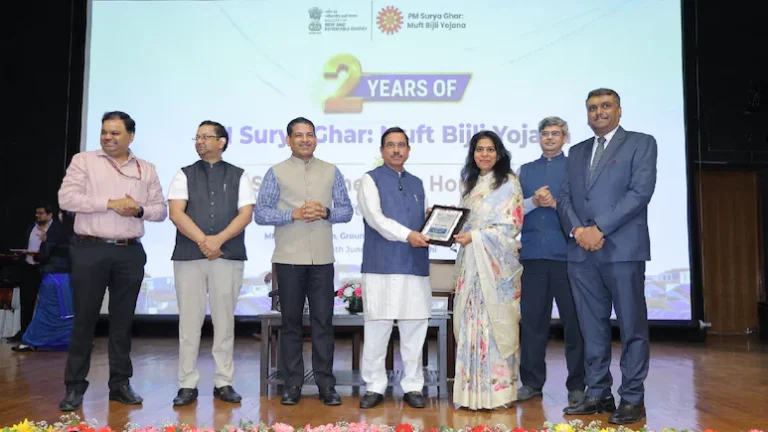 PM Surya Ghar Muft Bijli Yojana: गुजरात का बड़ा कमाल, 5 नेशनल अवॉर्ड जीतकर देश में बनाई पहचान