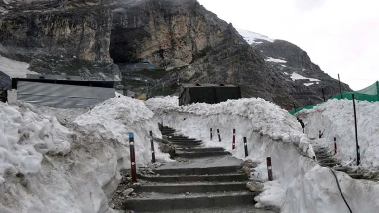 Amarnath Yatra 2026: यात्रा से पहले हाई लेवल सुरक्षा समीक्षा, बालटाल बेस कैंप पहुंचे मनोज सिन्हा