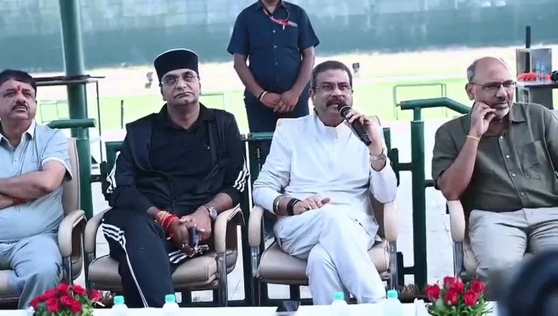 “खेल और पढ़ाई साथ-साथ चलेंगे” — Bhopal में धर्मेंद्र प्रधान ने खिलाड़ियों को दिया बड़ा संदेश