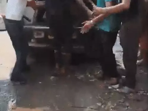 Delhi के रेस्टोरेंट में भीषण आग, 10 लोगों की मौत: 11 लोगों को बचाया गया