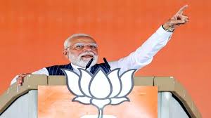 Modi Gujarat Visit ₹18,000 करोड़ प्रोजेक्ट्स, डिफेंस फैक्ट्री और Green India का संदेश