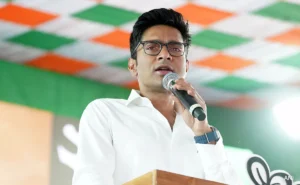 TMC में बयानबाजी के बीच अभिषेक बनर्जी का नरम रुख, कल्याण बनर्जी को बताया सीनियर