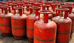 MP में कमर्शियल LPG सिलेंडर ₹44 महंगा | भोपाल, इंदौर और ग्वालियर में नए रेट लागू, 3 महीने में ₹1300 की बढ़ोतरी