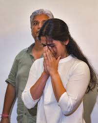 देहरादून में Manu Bhaker ने दिवंगत कोच जसपाल राणा को दी श्रद्धांजलि