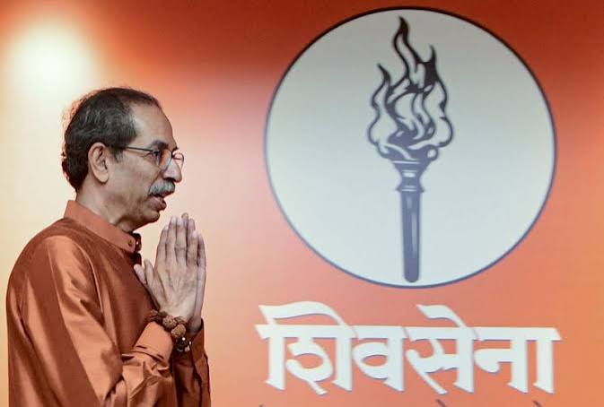 Shiv Sena Foundation Day Clash शिंदे बनाम उद्धव रैली, 6 बागी सांसदों पर सबकी नजर