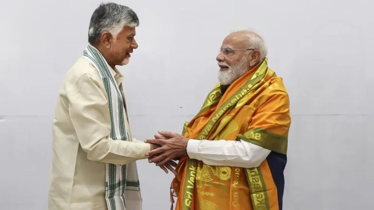 PM Modi की तारीफ में बोले नायडू, कहा- प्रेरणा देने वाले नेता हैं PM