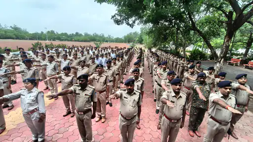 गुना में शुरू हुआ ‘नशे से दूरी है जरूरी 2.0’ अभियान, पुलिस ने ली नशामुक्ति की शपथ