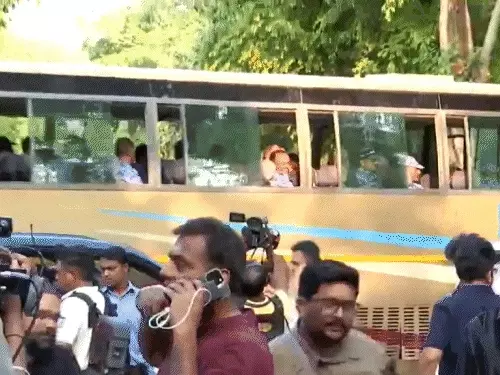 पेपर लीक के विरोध में राहुल गांधी का गांधी स्मृति तक मार्च, विपक्षी दलों के नेता भी हुए शामिल