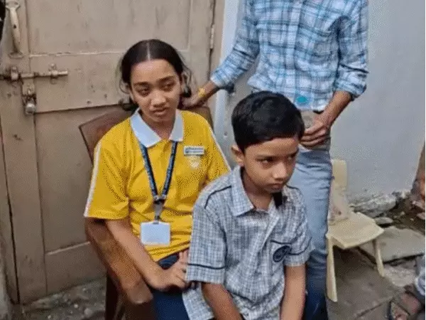 इंदौर में पोस्टल असिस्टेंट की हत्या, स्कूल से लौटे बच्चों ने देखा खून से लथपथ शव; पति फरार