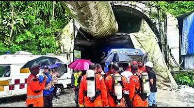 Sikkim Tunnel Accident: लैंडस्लाइड के बाद 20 मजदूरों की मौत, Methane Gas से Rescue Operation प्रभावित