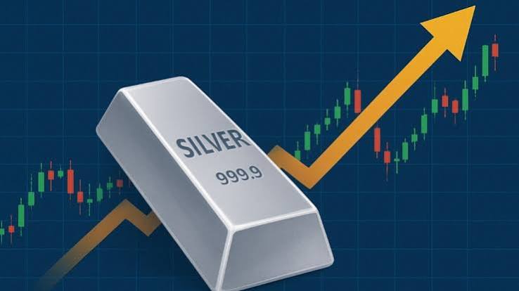 Silver Rate Today: चांदी की चमक से बाजार में हलचल, 3 दिन में ₹10,764 बढ़ी कीमत; Gold भी उछला