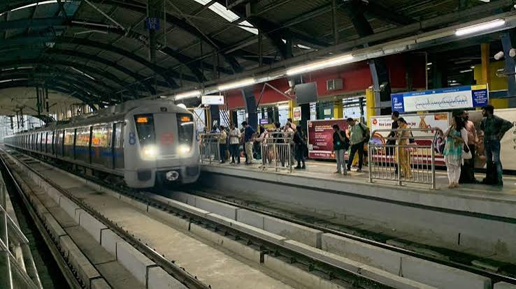 Metro Service नई दिल्ली Metro Station अस्थायी रूप से बंद, सफर से पहले जान लें DMRC का अपडेट