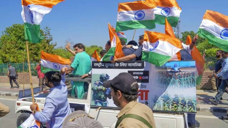NEET Exam Controversy: पेपर लीक मामले पर Maharashtra में Tiranga Yatra