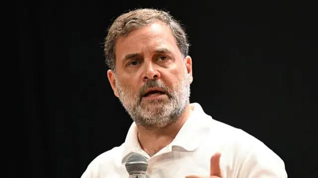 Rahul Gandhi का सरकार पर हमला, बोले- Metro और Internet बंद, लेकिन Paper Leak नहीं रुक