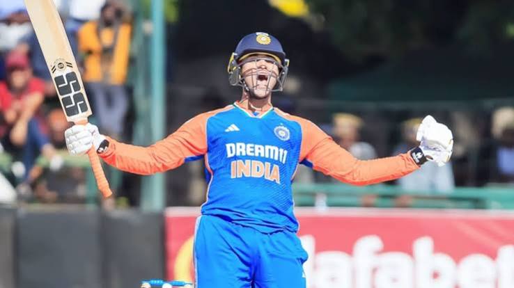 Abhishek Sharma Record: Batting में नहीं चला जादू, लेकिन Bowling से Team India के स्टार ने किया कमाल