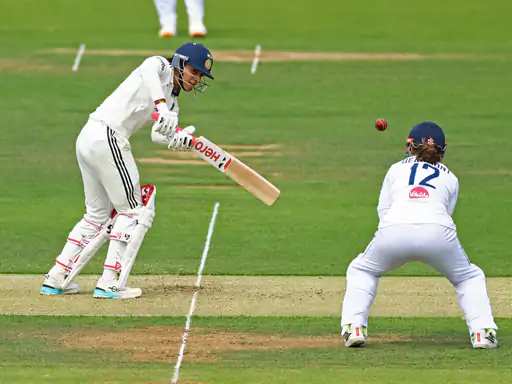 IND vs ENG महिला टेस्ट: स्मृति मंधाना की फिफ्टी, लंच तक भारत 122/3; लॉर्ड्स में रचा गया इतिहास