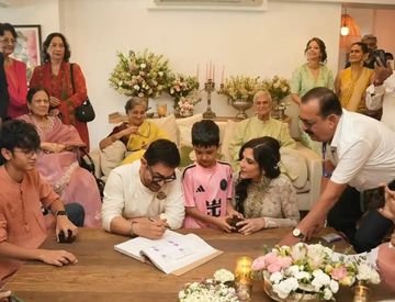 Aamir Khan-Gauri Wedding: गौरी संग नई शुरुआत, शादी में पहुंचे मुकेश अंबानी और कई बड़े सितारे