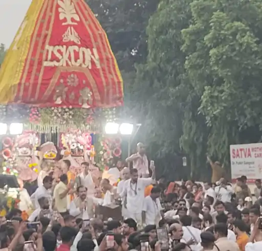 ग्वालियर में निकली भगवान जगन्नाथ की भव्य रथयात्रा, 42 फीट ऊंचे हाइड्रोलिक रथ पर नगर भ्रमण
