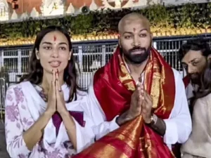 Hardik Pandya Tirupati Visit: हार्दिक पंड्या ने सिर मुंडवाया, तिरुपति बालाजी के किए दर्शन; महिका शर्मा भी दिखीं साथ