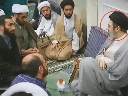 Iran News: सुप्रीम लीडर मुजतबा का जंग के बाद पहला Video सामने आया, लोगों से बात करते दिखे