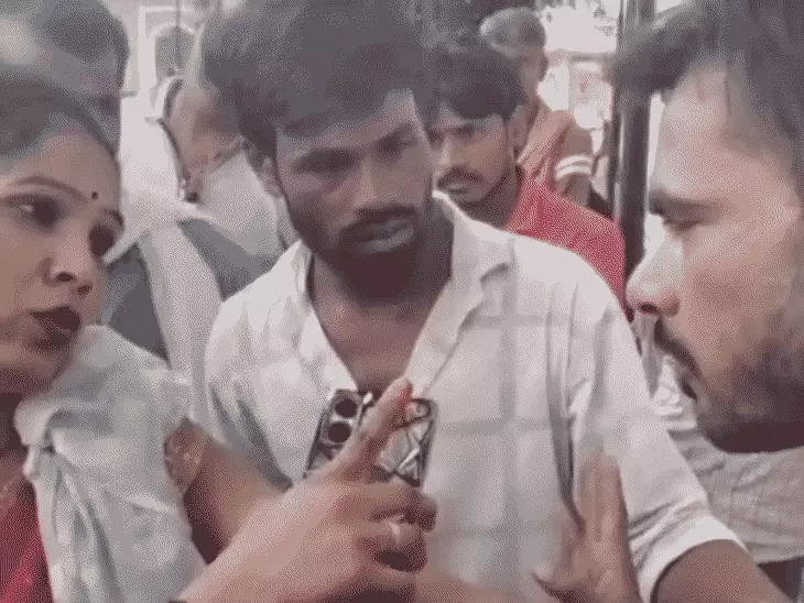 गुना में महिला की सूझबूझ से मोबाइल तक पहुंची पुलिस, सोशल मीडिया चैट से संदिग्ध की लोकेशन पता कर स्टेशन पर पकड़ा