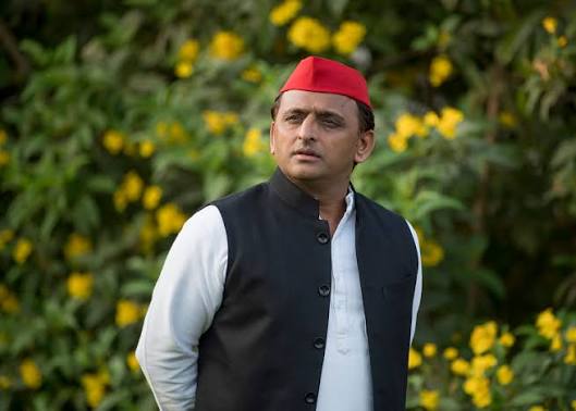 Akhilesh Yadav Attack: अखिलेश यादव का योगी सरकार पर तंज, बोले- ‘सरकार के सिर्फ चार दिन बचे, इसलिए विधानसभा सत्र भी चार दिन का’