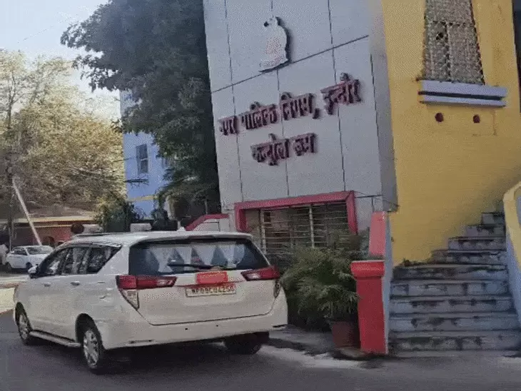 संपत्ति कर खातों में नामांतरण गड़बड़ी पर नगर निगम की बड़ी कार्रवाई, 2 कर्मचारी सस्पेंड और 3 की सेवा समाप्त